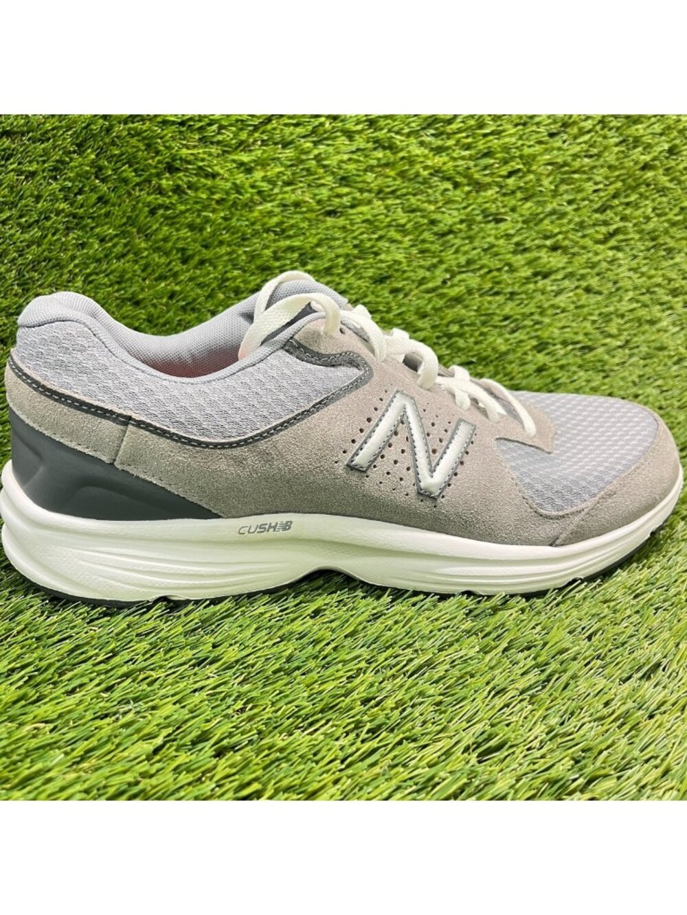 New Balance 411 v2 Mens Size 11.5 4E Gray White Athletic Running Shoes Sneakers